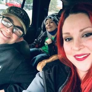 Meet your Posher, Crystal